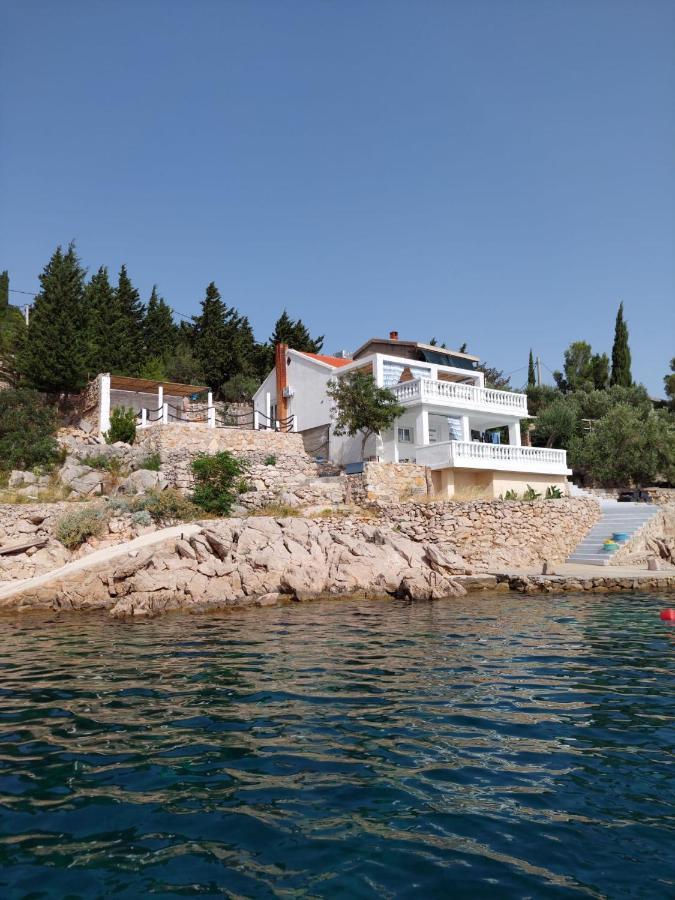Apartamento Kuca Za Odmor Seahouse Karlobag Exterior foto