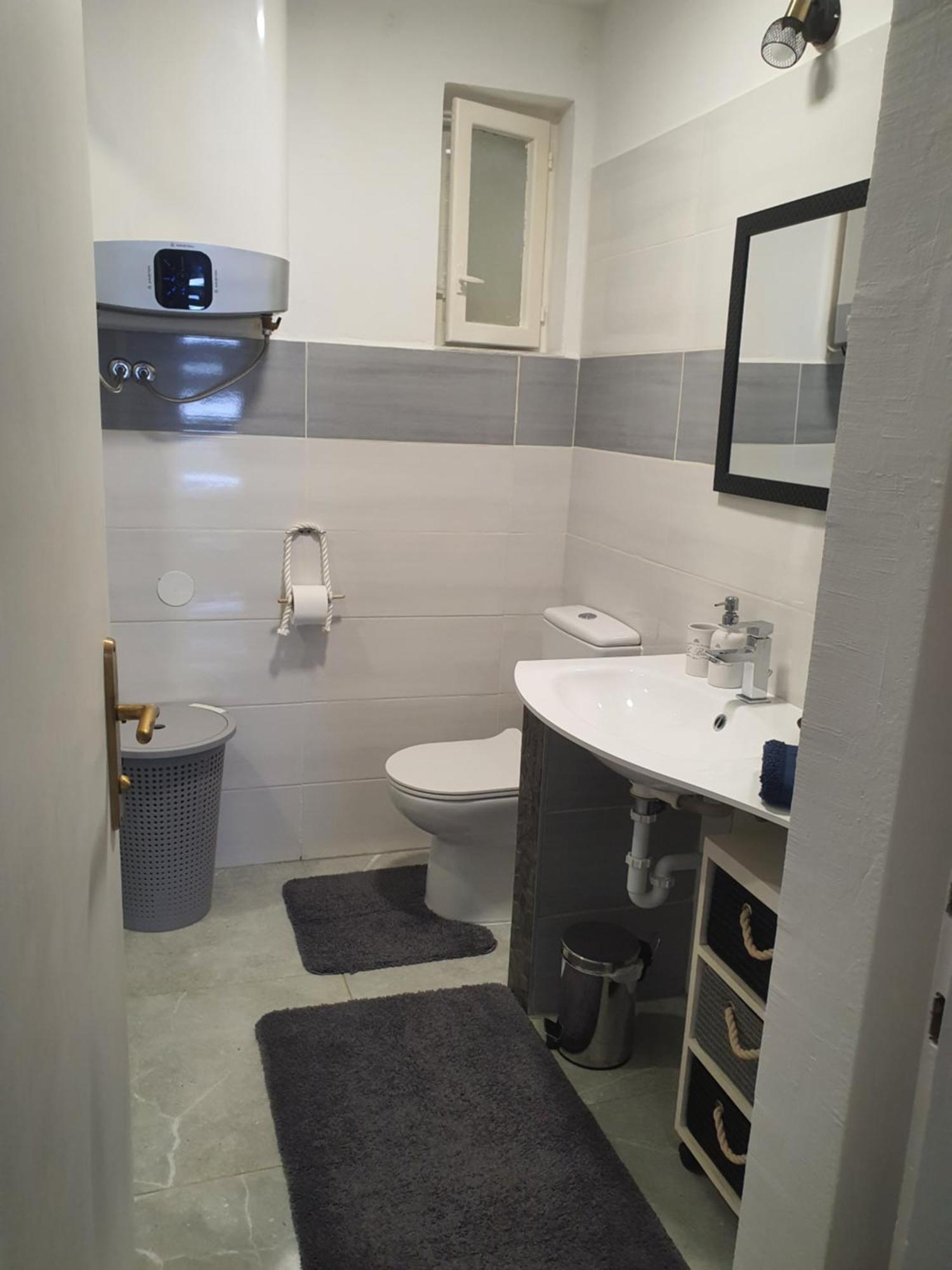 Apartamento Kuca Za Odmor Seahouse Karlobag Exterior foto
