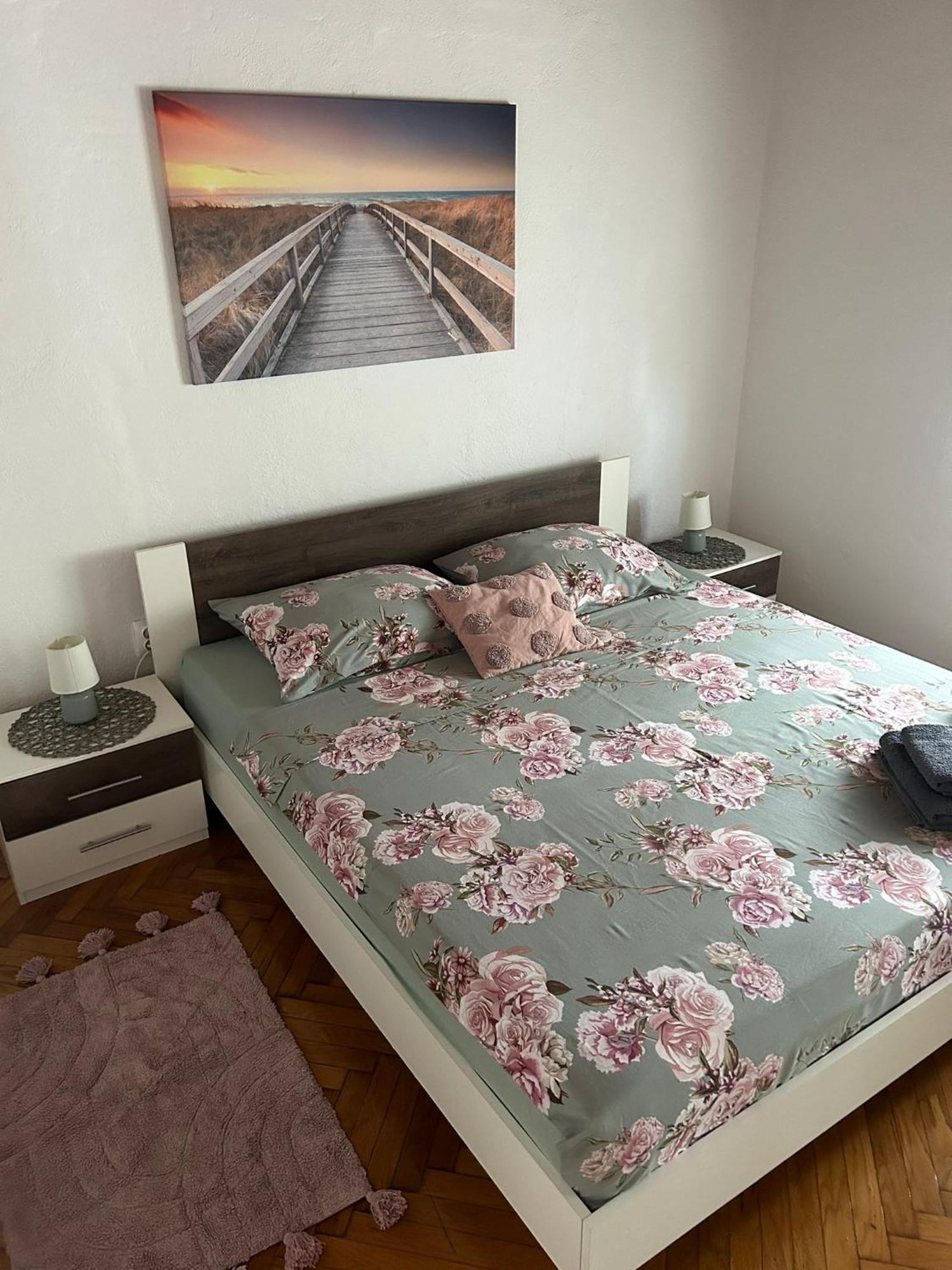 Apartamento Kuca Za Odmor Seahouse Karlobag Exterior foto
